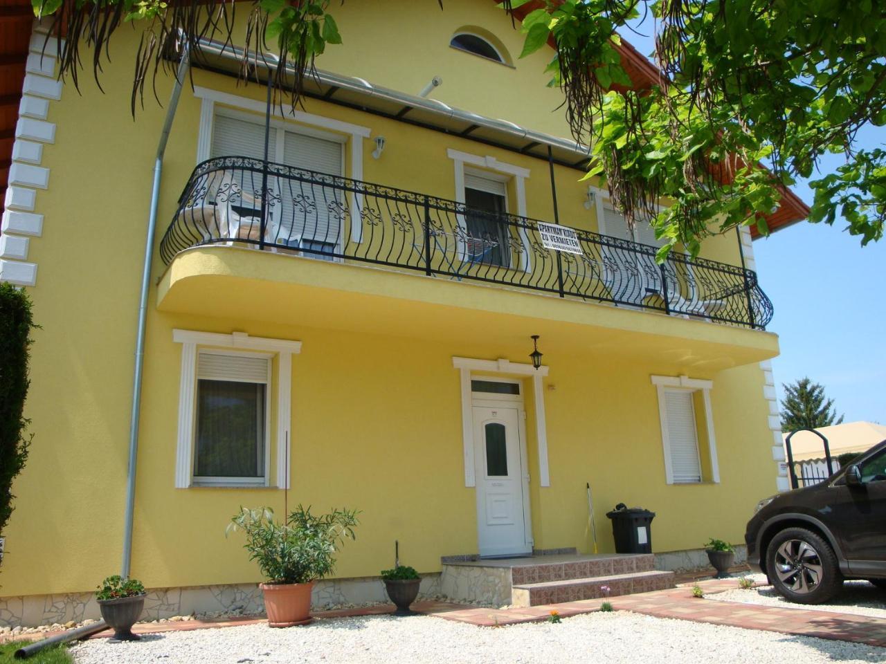 Yellow Apartmanhaz Bük Extérieur photo